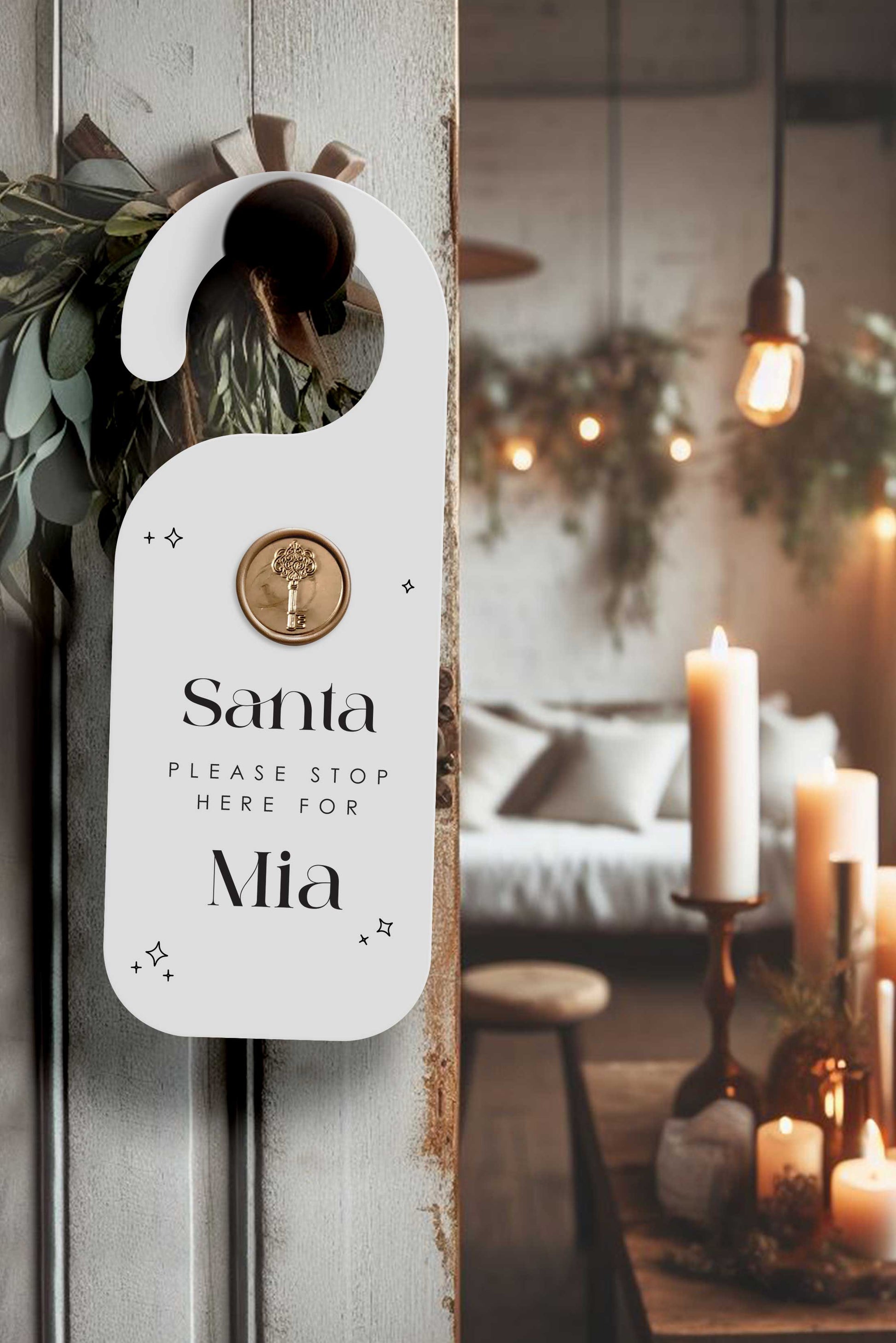 Santa Stop Here Door Hanger Sign - Ivy and Gold Wedding Stationery